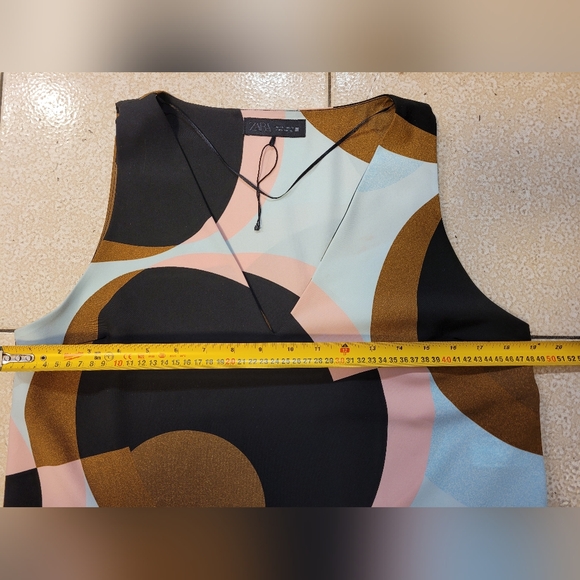 Zara Multicolor Graphic Feather-Hem Crop Top Size Large - Picture 4 of 8